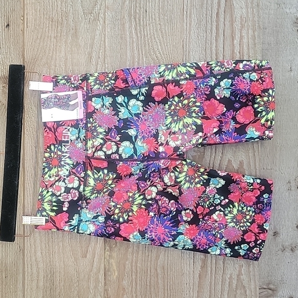 NWT Calvin Klein Performance Floral-Print High-Waist Bike Shorts Small - Picture 4 of 4